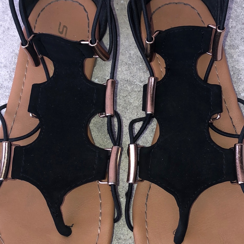 Sandals - Picture 3 of 4
